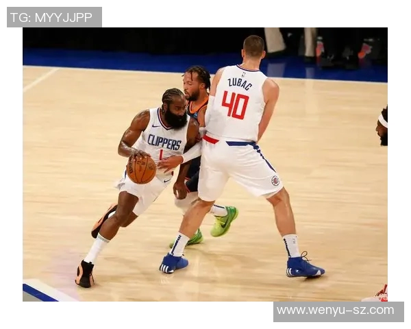 快船队遭到湖人队连损,失去乐福:逆境中的抗争与重生 快船队遭到湖人队连损,失去乐福:逆境中的抗争与重生