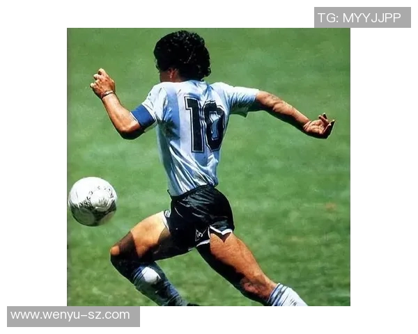 马拉多纳逝世：足坛传奇之光永不熄灭